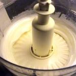 Chocolate mousse with coconuts 1