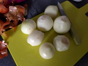 Thin onion tart 12