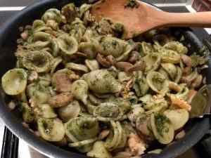 pasta pesto and mushrooms 32