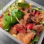 Salad with purslane, black lentils and smoked salmon 42