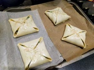 Puff pastry parcel with swiss chard and kale 42